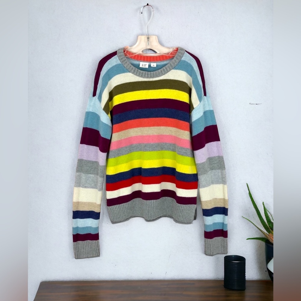Gap Sweater